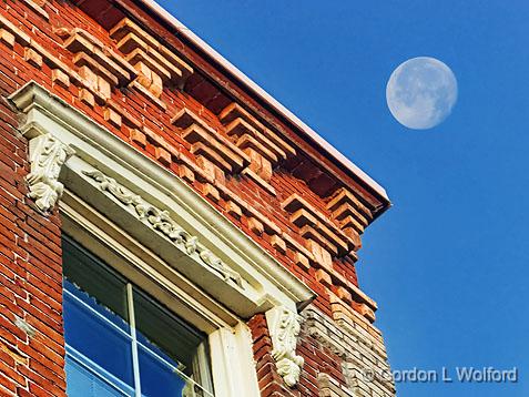 Moon Over Ornamental Brickwork_DSCF03572.jpg - Photographed at Smiths Falls, Ontario, Canada.